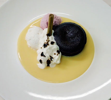 La Magdalena con Chocolate Caliente